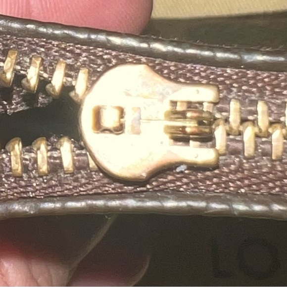 Authentic Louis Vuitton Old style vintage accessories pochette - Picture 5 of 9